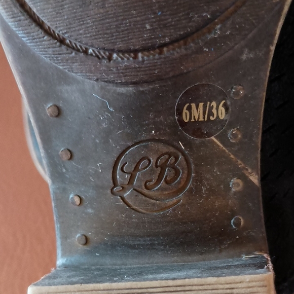 Lucky Brand Baley Black Sueded Leather Perforated Ankle Booties, Sz 6 / 36 - Picture 3 of 9